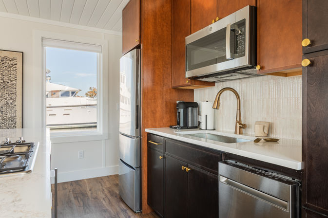 Luxury Houseboat - Pool & Rooftop - Barefoot Landing Resort image 19