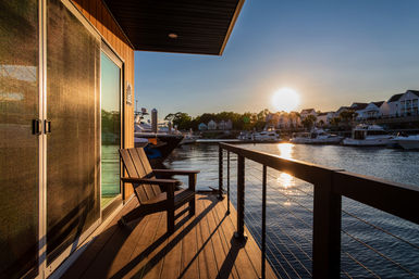 Luxury Houseboat - Pool & Rooftop - Barefoot Landing Resort image 11