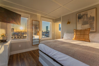 Luxury Houseboat - Rooftop - Manhattan Skyline Views image 8