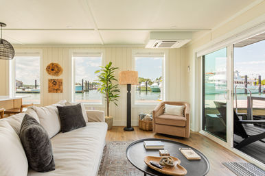 Luxury Houseboat - Rooftop - Steps from the beach image 16