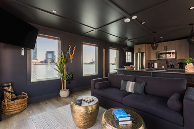 Luxury Houseboat - Rooftop - Inner Harbor Skyline Views image 5