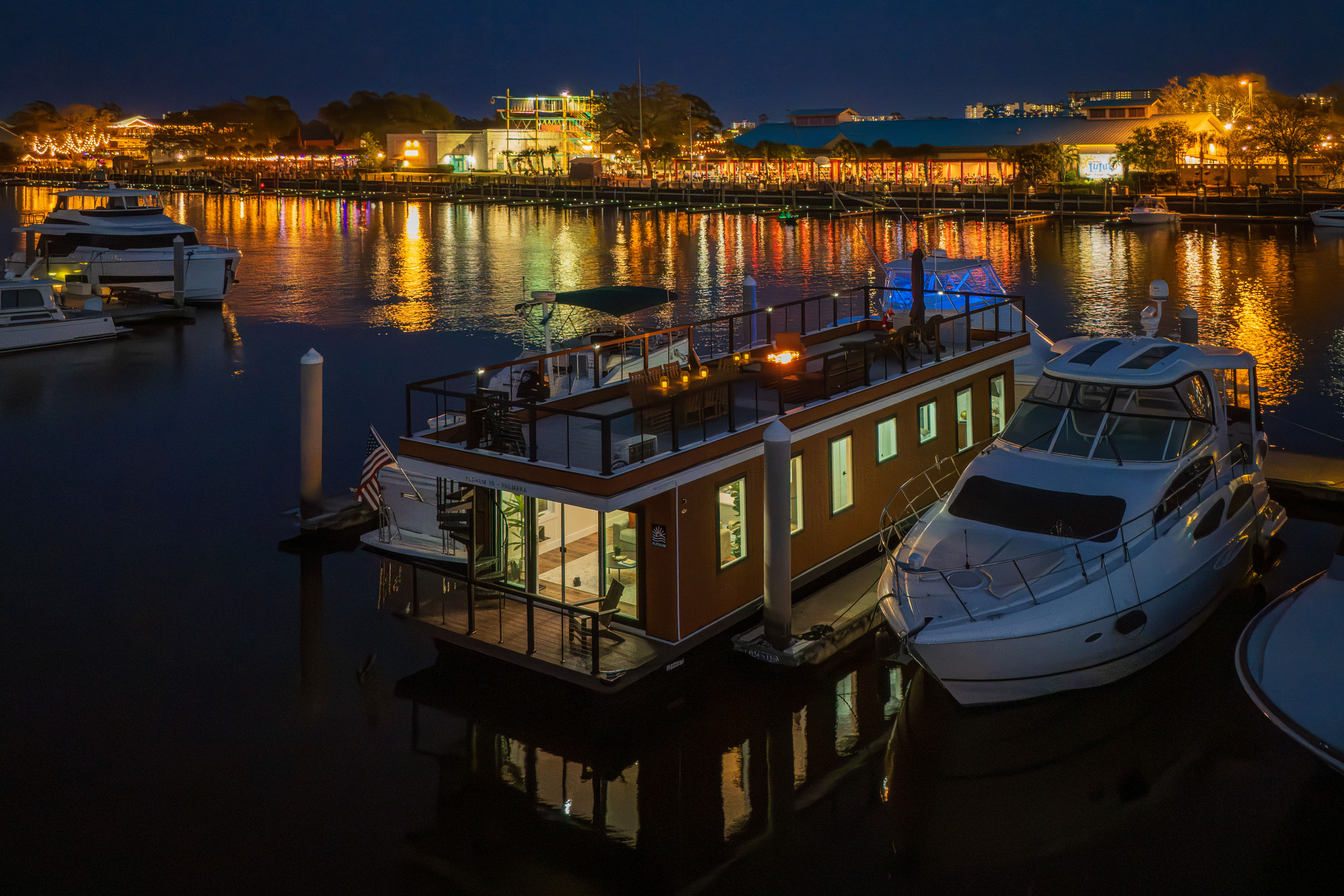 Luxury Houseboat - Pool & Rooftop - Barefoot Landing Resort image 1