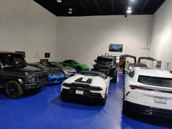 Exotic Car Rental Chicago: Drive a Lamborghini or Ferrari image 6