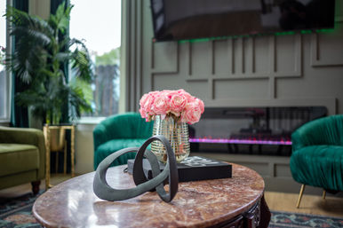 The Garden of Eden HTX: Insta-Worthy Home with Game Room, Hot Tub, Private Chef, Massage & Mixology Class image 34