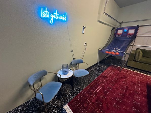 The Secret Garden HTX: Stylish 5 BR Home with Hot Tub, Chef, Massage & Mixology class image 72