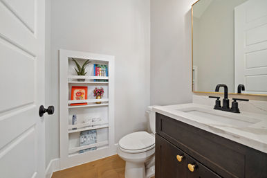 The Black House: Downtown Escape with Hot Tub, Chef, Stylish Decor, Massage & Mixology Class image 18