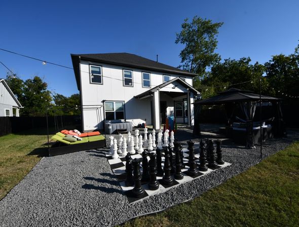 The Secret Garden HTX: Stylish 5 BR Home with Hot Tub, Chef, Massage & Mixology class image 66