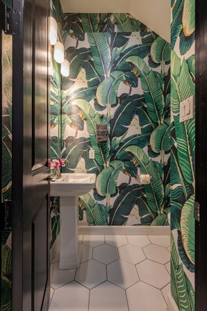 The Secret Garden HTX: Stylish 5 BR Home with Hot Tub, Chef, Massage & Mixology class image 53