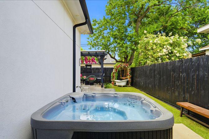 Bloom House: Floral-Themed Downtown Home with Hot Tub, Chef, Massage & Mixology Class image 43