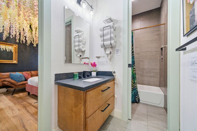 Bloom House: Floral-Themed Downtown Home with Hot Tub, Chef, Massage & Mixology Class image 59