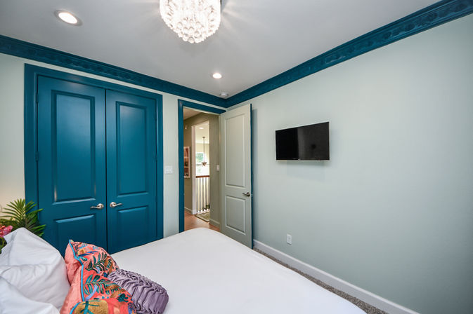 The Secret Garden HTX: Stylish 5 BR Home with Hot Tub, Chef, Massage & Mixology class image 46