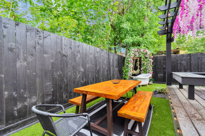 Bloom House: Floral-Themed Downtown Home with Hot Tub, Chef, Massage & Mixology Class image 51