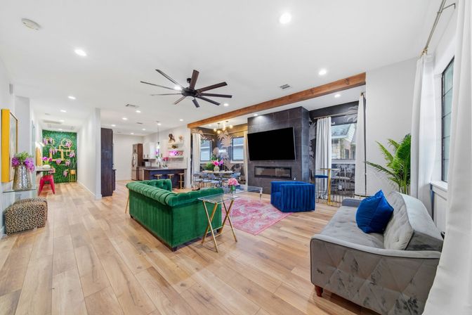 Bloom House: Floral-Themed Downtown Home with Hot Tub, Chef, Massage & Mixology Class image 44