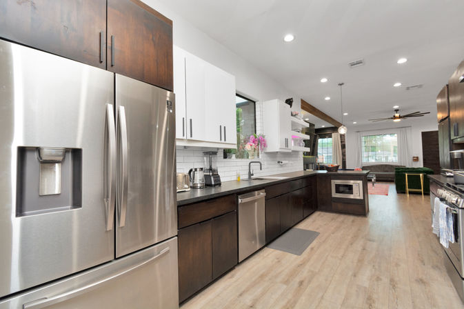 Bloom House: Floral-Themed Downtown Home with Hot Tub, Chef, Massage & Mixology Class image 69