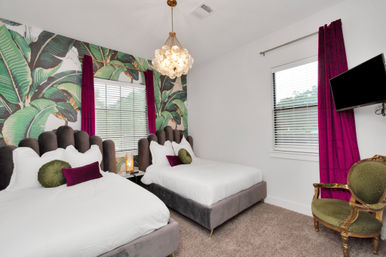 Blooming Gardens: 2 Epic Downtown Homes with 22 Beds, Hot Tubs, Chef, Massage & Mixology Class image 33