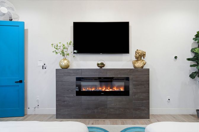 Bloom House: Floral-Themed Downtown Home with Hot Tub, Chef, Massage & Mixology Class image 65