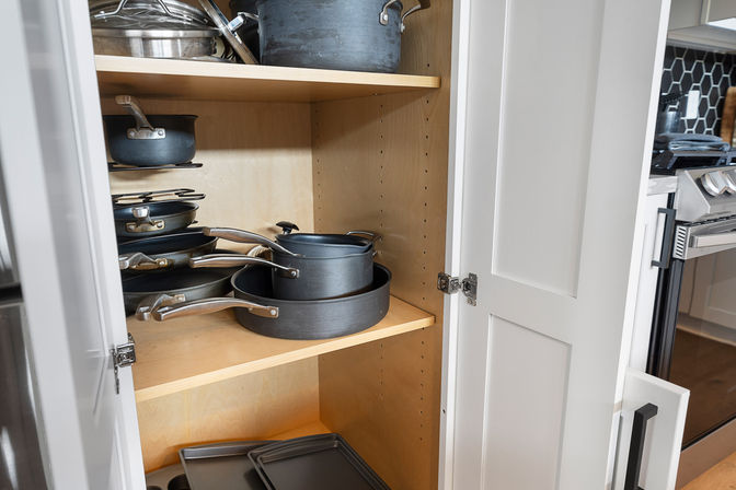 The Black House: Downtown Escape with Hot Tub, Chef, Stylish Decor, Massage & Mixology Class image 43