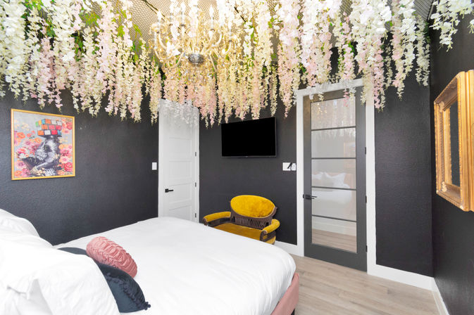 Bloom House: Floral-Themed Downtown Home with Hot Tub, Chef, Massage & Mixology Class image 38