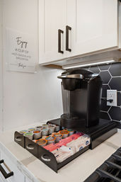 The Black House: Downtown Escape with Hot Tub, Chef, Stylish Decor, Massage & Mixology Class image 48