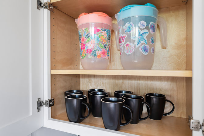 The Black House: Downtown Escape with Hot Tub, Chef, Stylish Decor, Massage & Mixology Class image 45