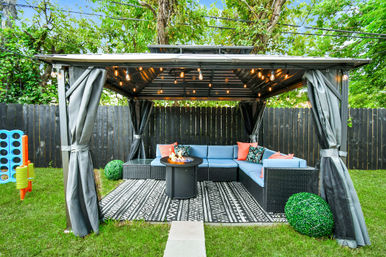 The Garden of Eden HTX: Insta-Worthy Home with Game Room, Hot Tub, Private Chef, Massage & Mixology Class image 4