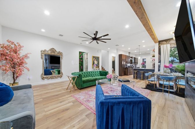 Bloom House: Floral-Themed Downtown Home with Hot Tub, Chef, Massage & Mixology Class image 88