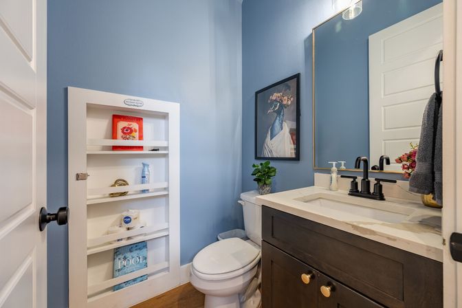 The Black House: Downtown Escape with Hot Tub, Chef, Stylish Decor, Massage & Mixology Class image 53