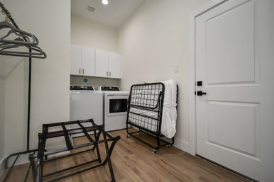 The Garden of Eden HTX: Insta-Worthy Home with Game Room, Hot Tub, Private Chef, Massage & Mixology Class image 60