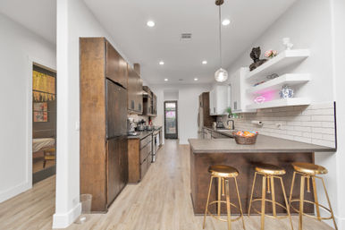 Bloom House: Floral-Themed Downtown Home with Hot Tub, Chef, Massage & Mixology Class image 64