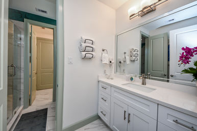 The Secret Garden HTX: Stylish 5 BR Home with Hot Tub, Chef, Massage & Mixology class image 47