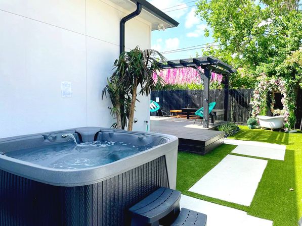 Bloom House: Floral-Themed Downtown Home with Hot Tub, Chef, Massage & Mixology Class image 61