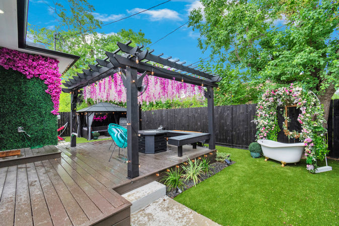 Bloom House: Floral-Themed Downtown Home with Hot Tub, Chef, Massage & Mixology Class image 57