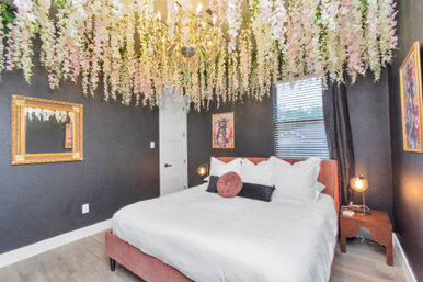 Bloom House: Floral-Themed Downtown Home with Hot Tub, Chef, Massage & Mixology Class image 36