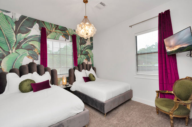 Bloom House: Floral-Themed Downtown Home with Hot Tub, Chef, Massage & Mixology Class image 30