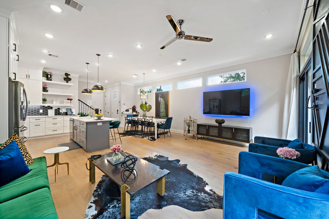 The Black House: Downtown Escape with Hot Tub, Chef, Stylish Decor, Massage & Mixology Class image 13