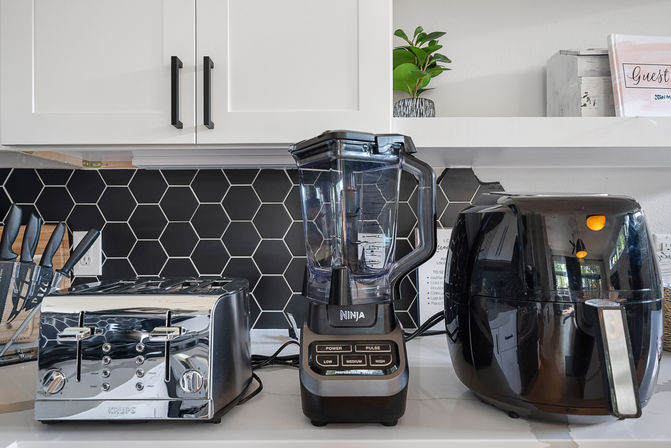 The Black House: Downtown Escape with Hot Tub, Chef, Stylish Decor, Massage & Mixology Class image 42