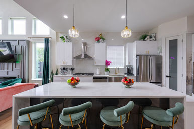 The Garden of Eden HTX: Insta-Worthy Home with Game Room, Hot Tub, Private Chef, Massage & Mixology Class image 24