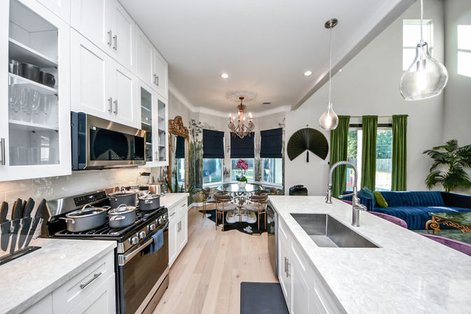 The Secret Garden HTX: Stylish 5 BR Home with Hot Tub, Chef, Massage & Mixology class image 18