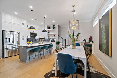 The Black House: Downtown Escape with Hot Tub, Chef, Stylish Decor, Massage & Mixology Class image 12