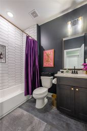 The Black House: Downtown Escape with Hot Tub, Chef, Stylish Decor, Massage & Mixology Class image 44