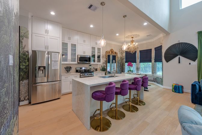 The Secret Garden HTX: Stylish 5 BR Home with Hot Tub, Chef, Massage & Mixology class image 31