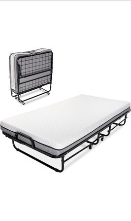 The Black House: Downtown Escape with Hot Tub, Chef, Stylish Decor, Massage & Mixology Class image 29