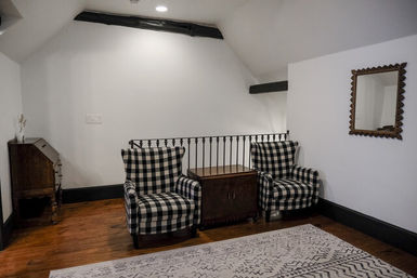 The Winchester Lodge: Boutique Hill Country Stay Just One Block from Main Street image 27