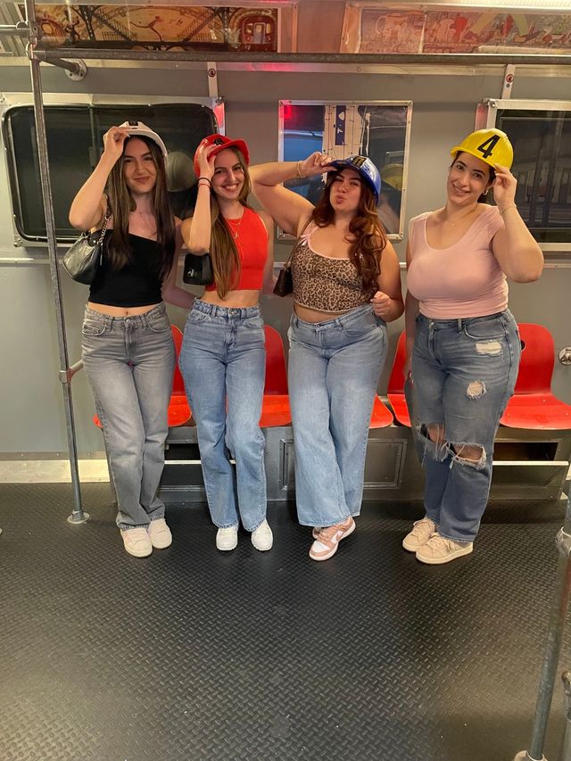 Escape Room NYC - 60-Minute Live Puzzle Experience in Midtown image 4