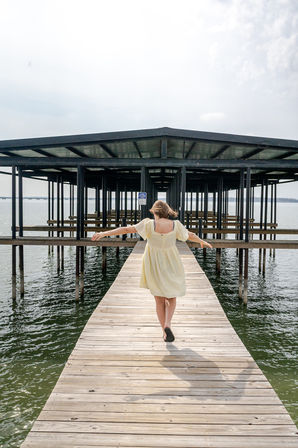 Modern Lake House with Community Pool Near Richland Chambers Reservoir — one of East Texas’s premier outdoor destinations. image 4