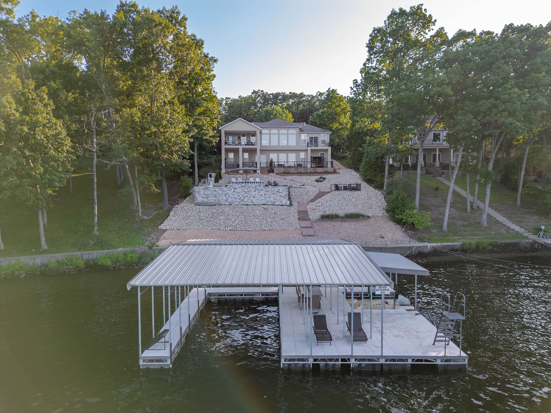 Lake Ozark Estate, Waterfront Villa near Lake of the Ozarks, Missouri image 2
