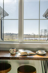 Modern Lake House with Community Pool Near Richland Chambers Reservoir — one of East Texas’s premier outdoor destinations. image 16