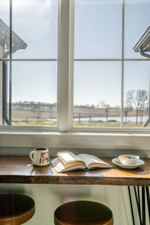 Modern Lake House with Community Pool Near Richland Chambers Reservoir — one of East Texas’s premier outdoor destinations. image 16