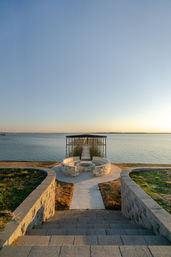 Modern Lake House with Community Pool Near Richland Chambers Reservoir — one of East Texas’s premier outdoor destinations. image 11