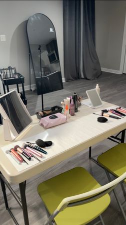 Bachelorette Glam Class for Groups — Hands-On Glam Lessons for All Levels image 8